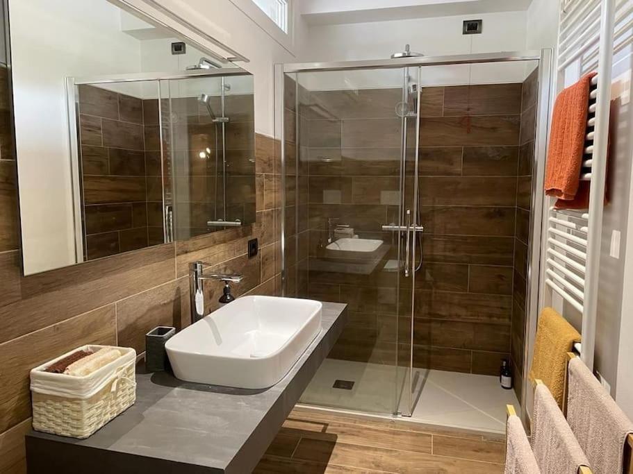 Apartament La Dimora Delle Rose Passignano sul Trasimeno Zewnętrze zdjęcie