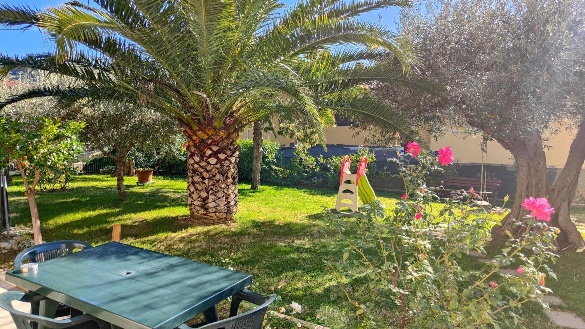Apartament La Dimora Delle Rose Passignano sul Trasimeno Zewnętrze zdjęcie